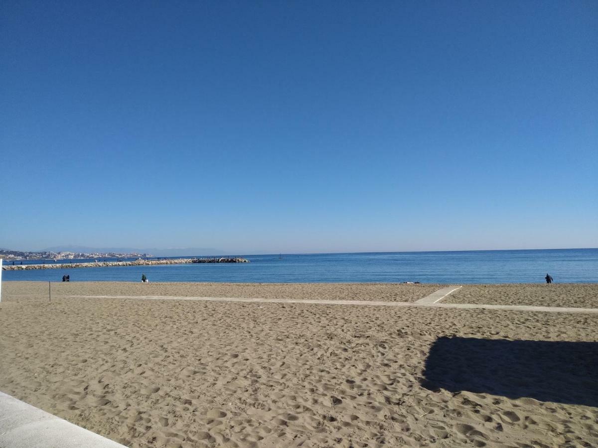 Fuengirola Sweet & Beach Bagian luar foto